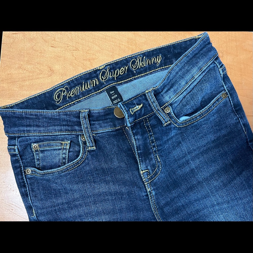 Gap Premium Super skinny size 0/24